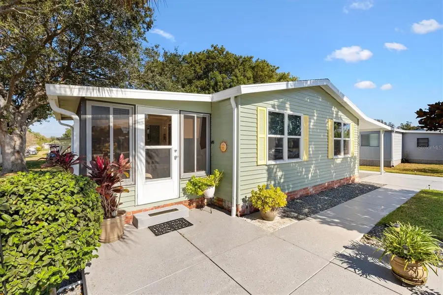 713 Sharon Drive, The Villages, FL 32159 - Image #2