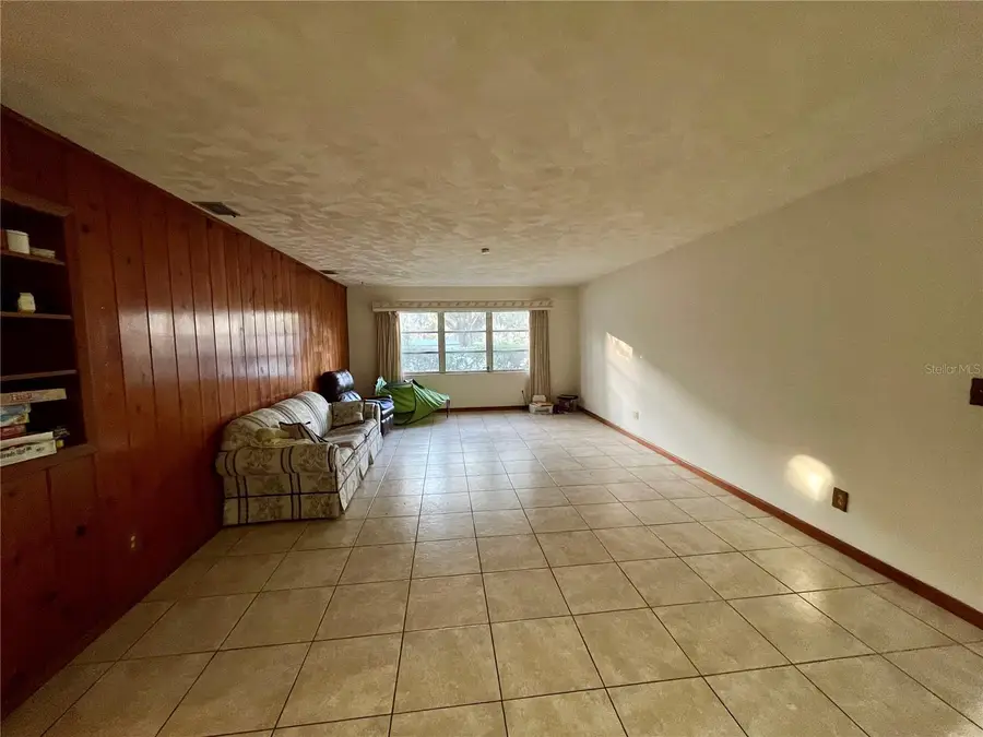 627 Anderson Street, Clermont, FL 34711 - Image #2