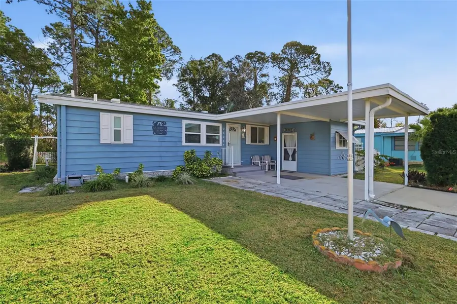 2828 Manatee Road, Tavares, FL 32778 - Image #2