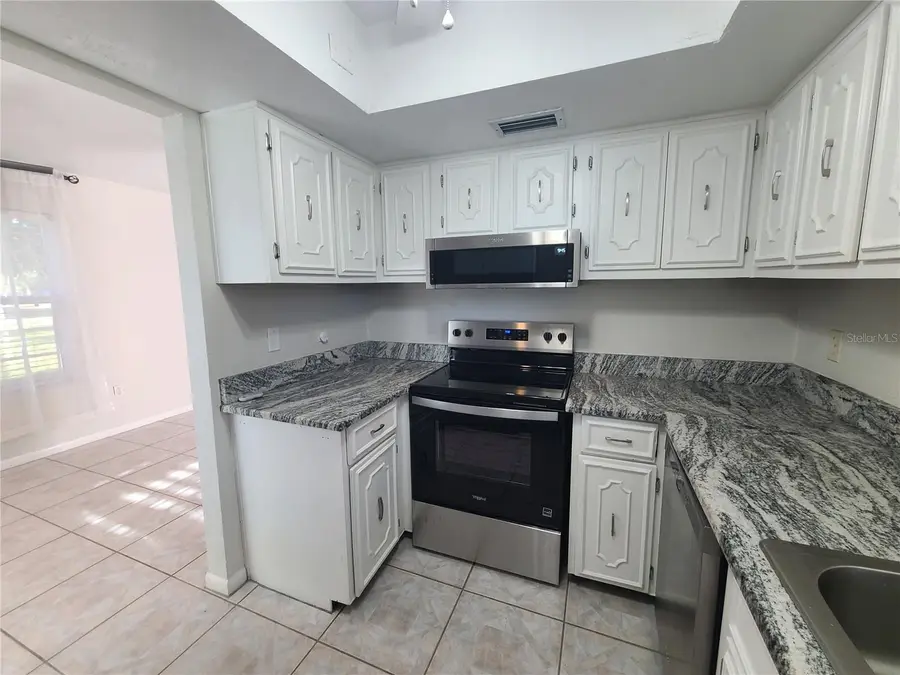 18101 Sandalwood Drive, Wildwood, FL 34785 - Image #3