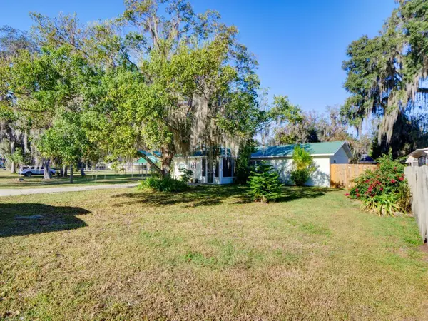 1218 Cr 450, LAKE PANASOFFKEE, FL 33538