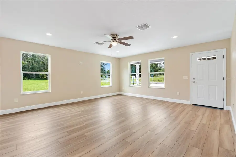 555 E Anderson Avenue, Bushnell, FL 33513 - Image #2