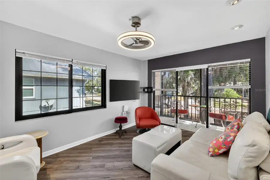 225 E 10th Avenue #E-2, Mount Dora, FL 32757 - Image #2