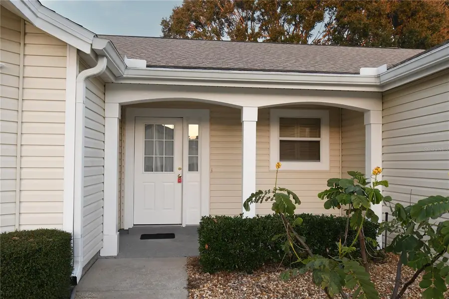 915 Ramos Drive, Lady Lake, FL 32159 - Image #2