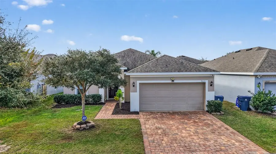 9515 Oglethorpe Drive, Groveland, FL 34736 - Image #2