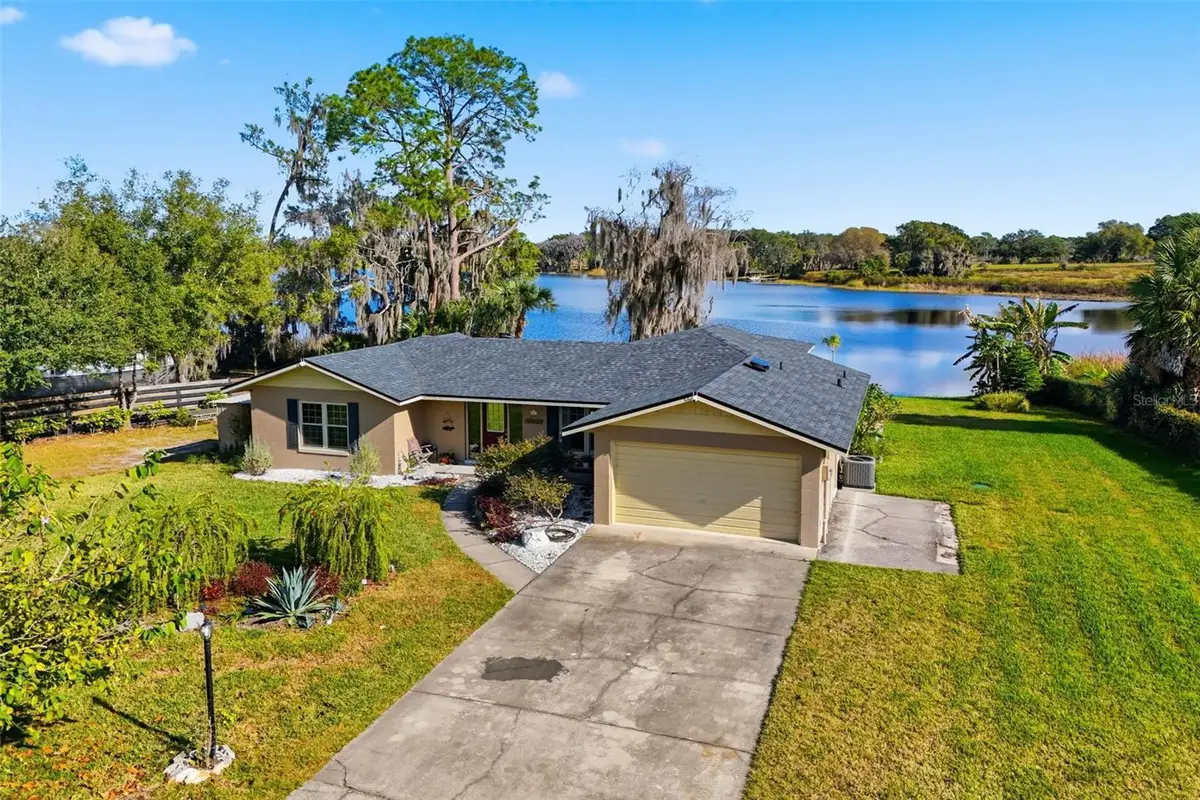 40700 Long Island Drive, Umatilla, FL 32784 - Image #1