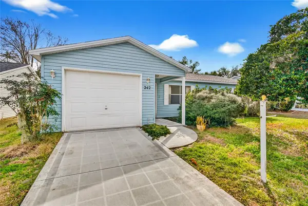 242 Juarez Way, LADY LAKE, FL 32159