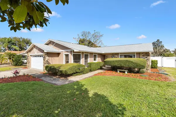 33639 Picciola Drive, FRUITLAND PARK, FL 34731