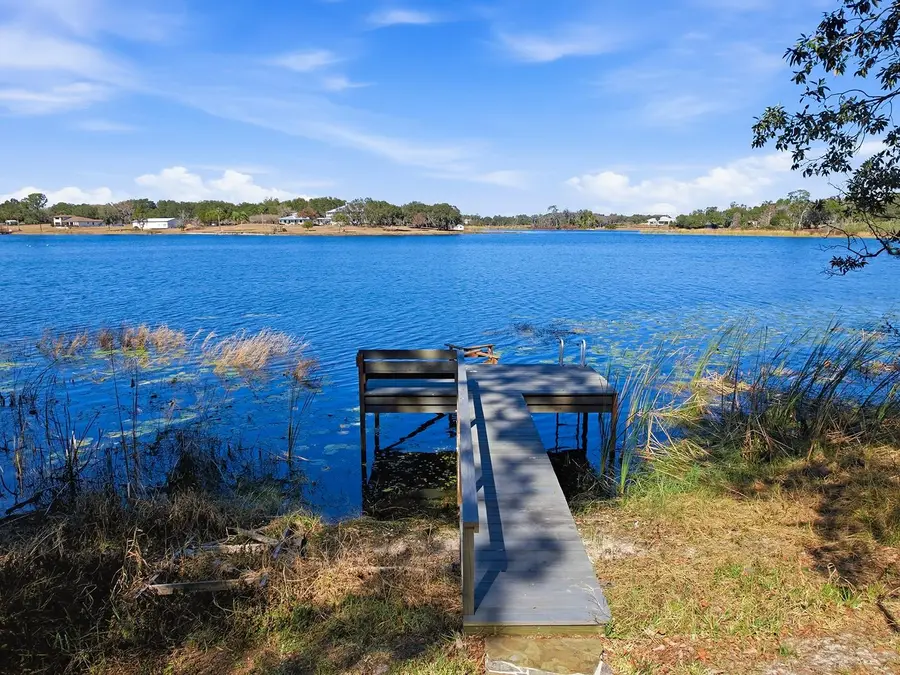 592 Crescent Street, Umatilla, FL 32784 - Image #3