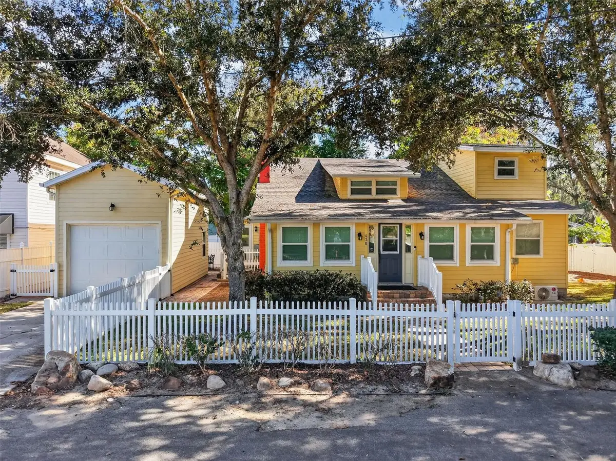 428 Hillcrest Court, Mount Dora, FL 32757 - Image #1