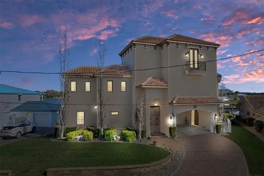 2235 N Kings Cove Point, Crystal River, FL 34429 - #2