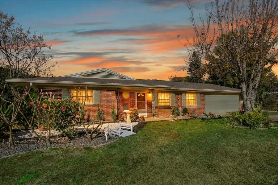 1245 N Pineapple Lane, Eustis, FL 32726 - Image #2