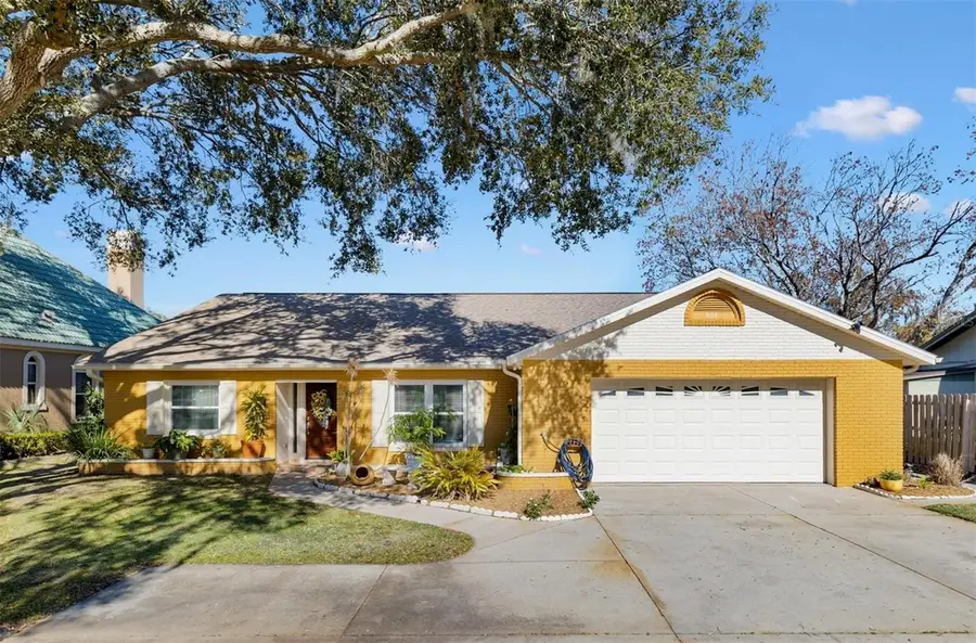 804 N Shore Drive, Leesburg, FL 34748 - #2