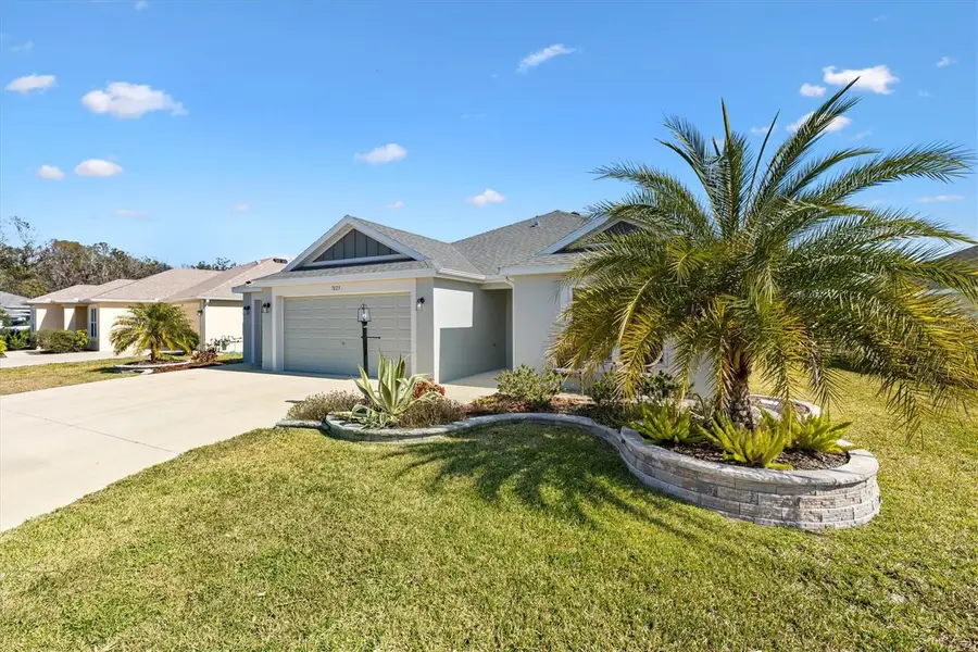 7023 Emiline Terrace, Howey In The Hills Okahumpka, FL 34762 - Image #3