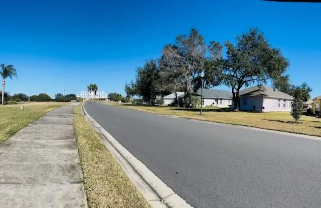 5685 Gulf Stream Street, Tavares, FL 32778 - Image #3