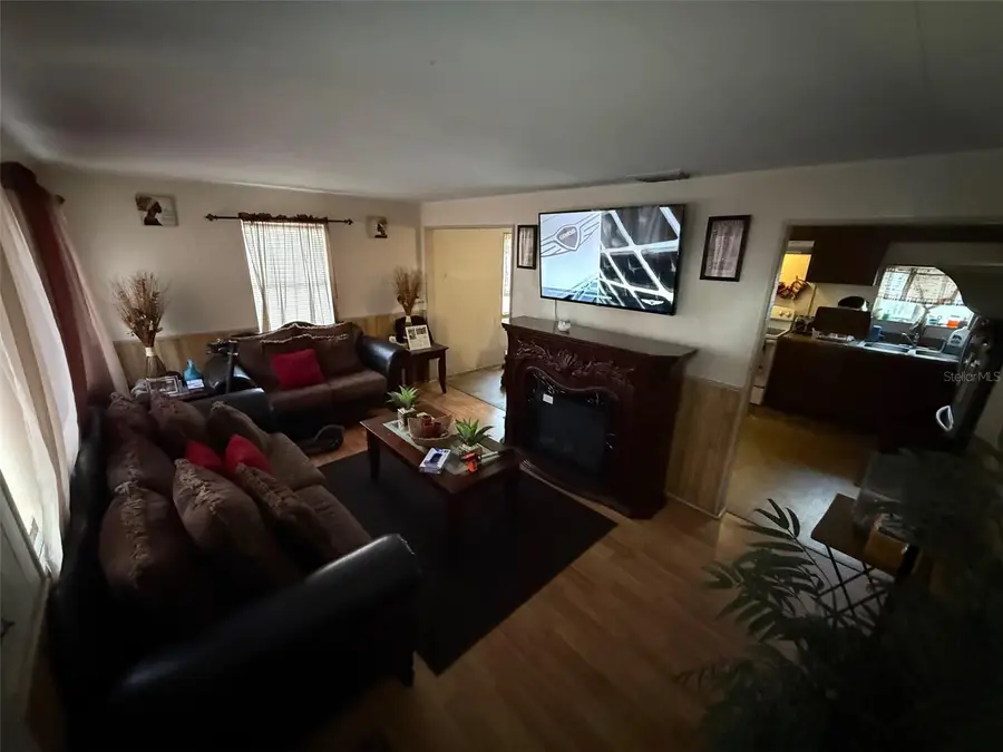 722 W Maud Street, Tavares, FL 32778 - Image #2