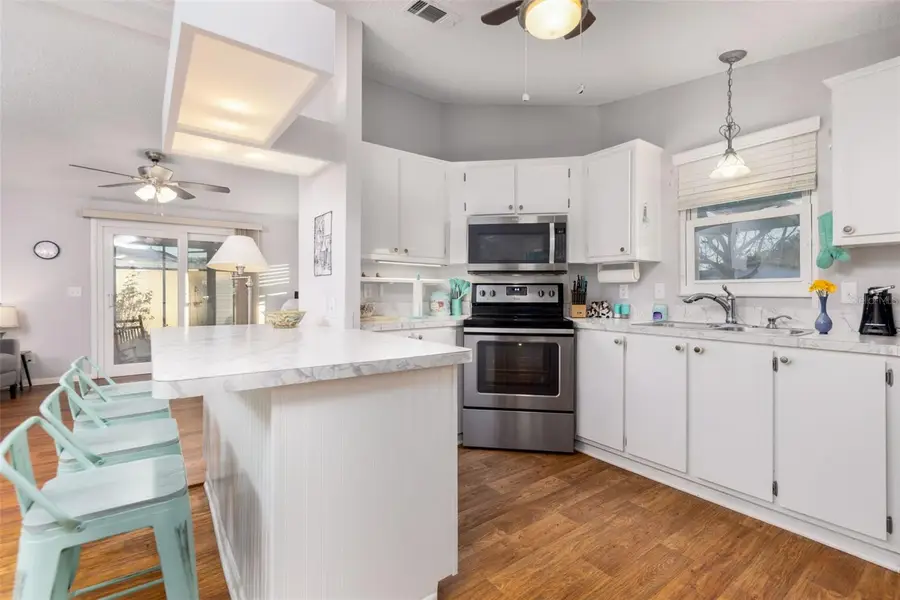 605 Rainbow Boulevard, Lady Lake, FL 32159 - Image #2