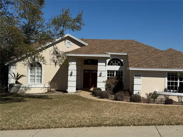 5321 Greens Drive, LADY LAKE, FL 32159