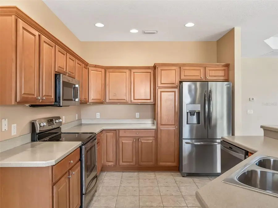 2157 Blackville Drive, The Villages, FL 32162 - Image #3