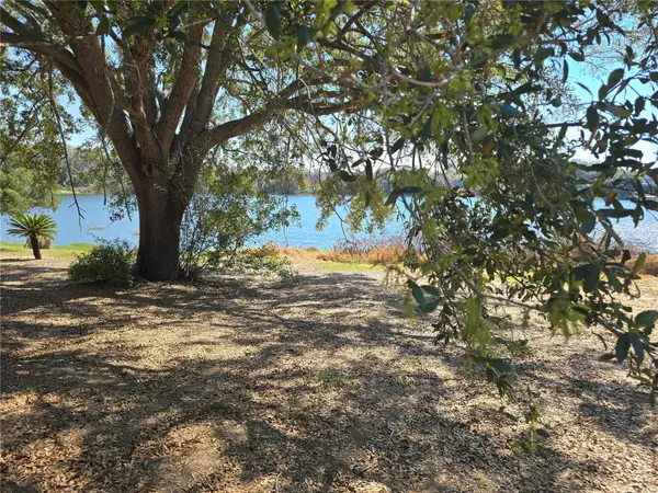 Westmoreland Avenue, EUSTIS, FL 32726