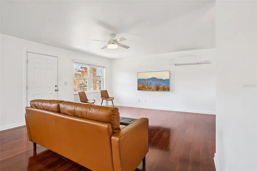 1100 E Caroline Street #106, Tavares, FL 32778 - #3