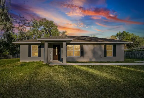 37402 Chicago Avenue, UMATILLA, FL 32784