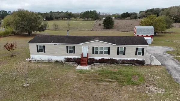 8009 Sergeant Pepper Dr, HOWEY IN THE HILLS, FL 34737