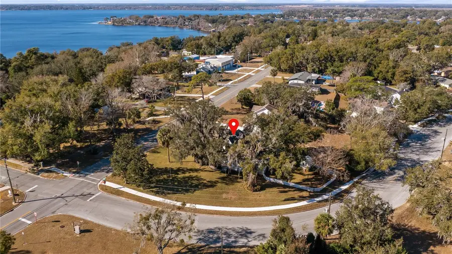 110 W Minnehaha Avenue, Clermont, FL 34711 - #2