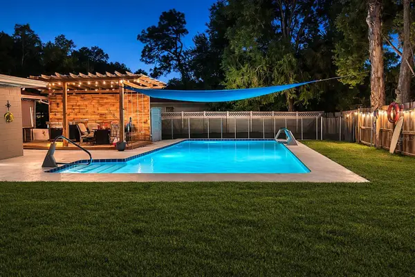 16915 Cumbermoore Lane, UMATILLA, FL 32784