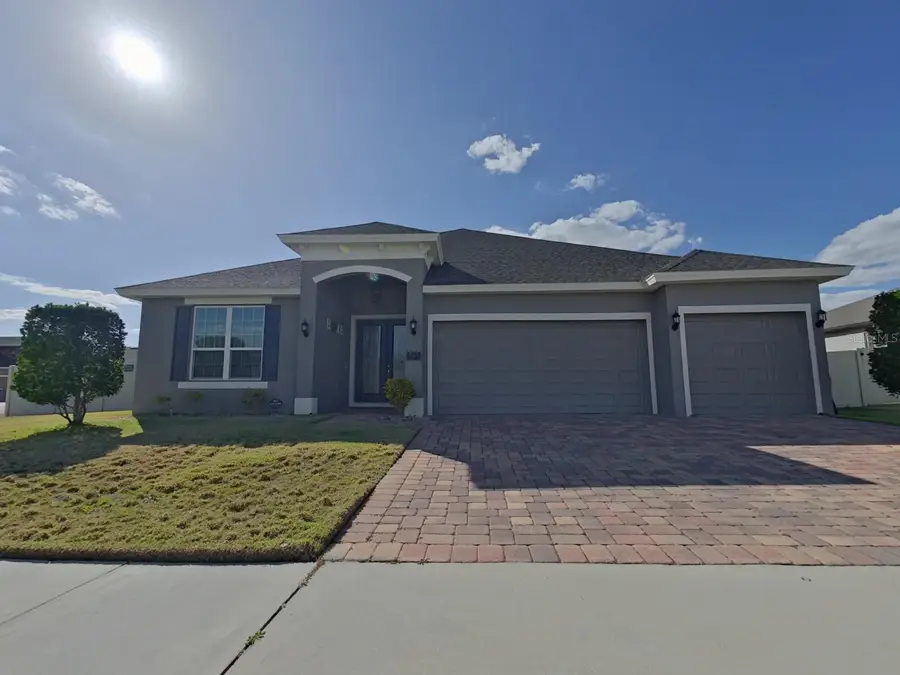 703 Calabria Way, Howey In The Hills, FL 34737 - #2