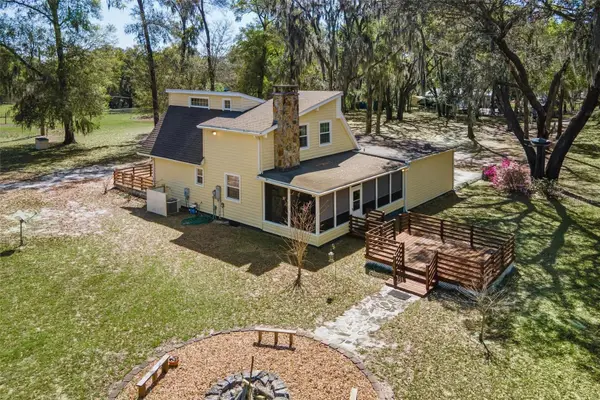 2917 Lake Griffin Road, LADY LAKE, FL 32159