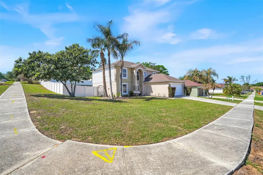 925 Roanoke Drive, Minneola, FL 34715 - #3