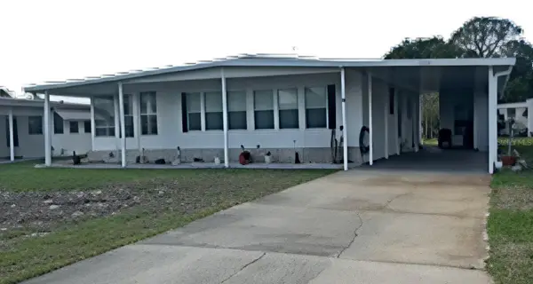 1211 Apache Circle, TAVARES, FL 32778