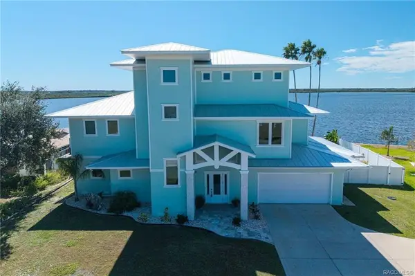 12010 W Bayshore Drive, CRYSTAL RIVER, FL 34429