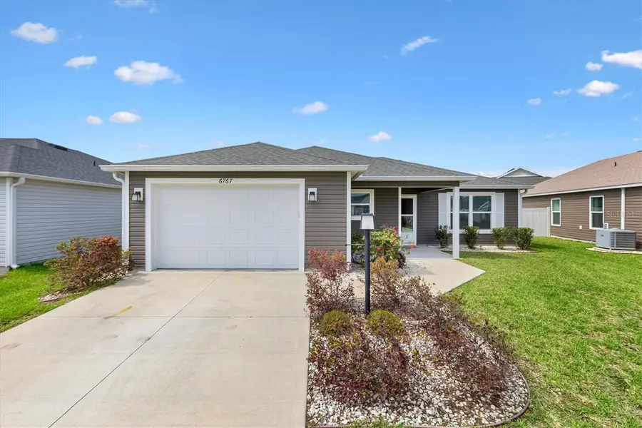 6767 Mary Loop, Howey In The Hills Okahumpka, FL 34762 - #2