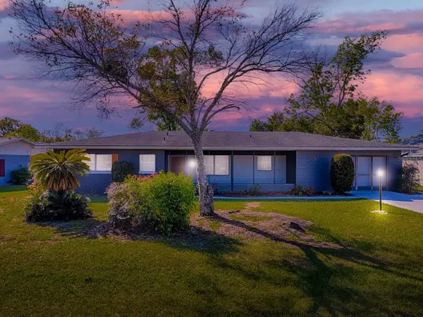 5 Oak Street, YALAHA, FL 34797