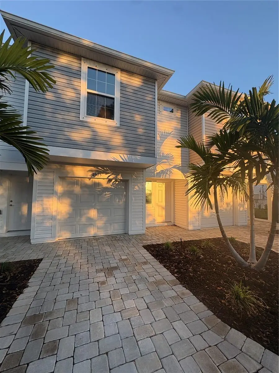 2525 6th Avenue Drive E, Bradenton, FL 34208 - #2