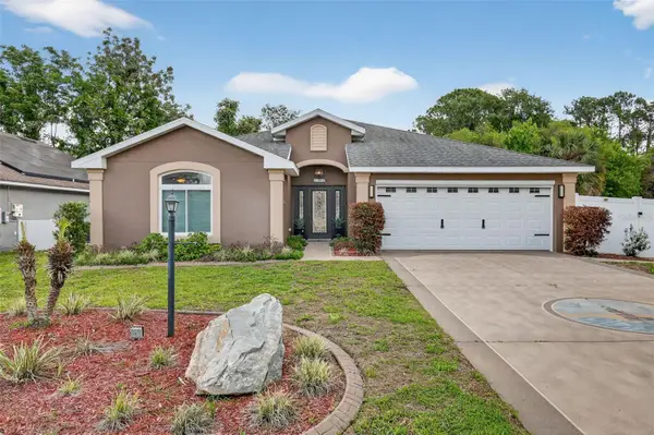11637 Lake Drive, LEESBURG, FL 34788