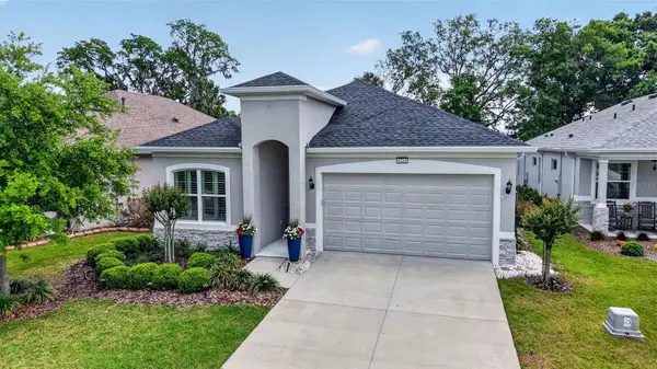 8228 Bridgeport Bay Circle, MOUNT DORA, FL 32757