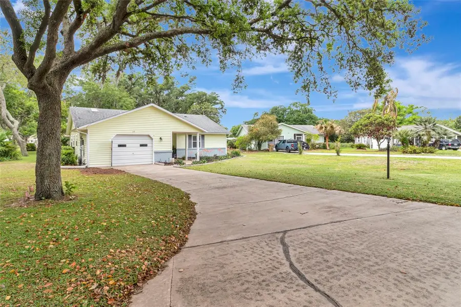 27 Gordon Court, Leesburg, FL 34788 - #2