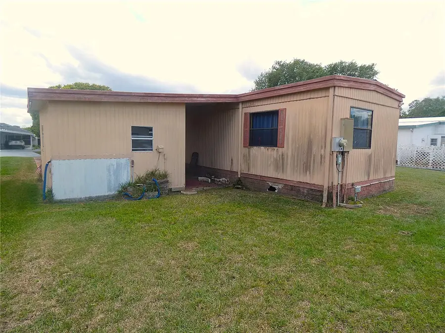 913 Beechwood Avenue, Lady Lake, FL 32159 - #3