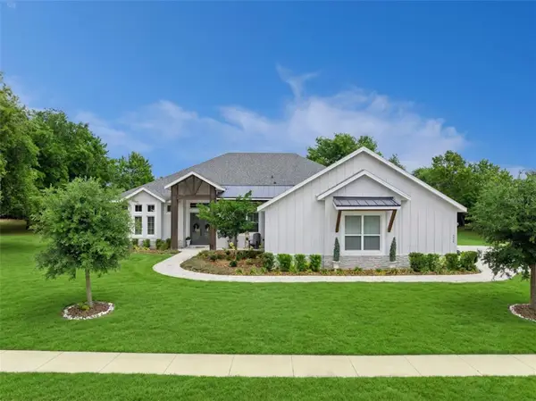 221 Two Lakes Lane, EUSTIS, FL 32726