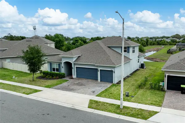 533 Avila Place, HOWEY IN THE HILLS, FL 34737