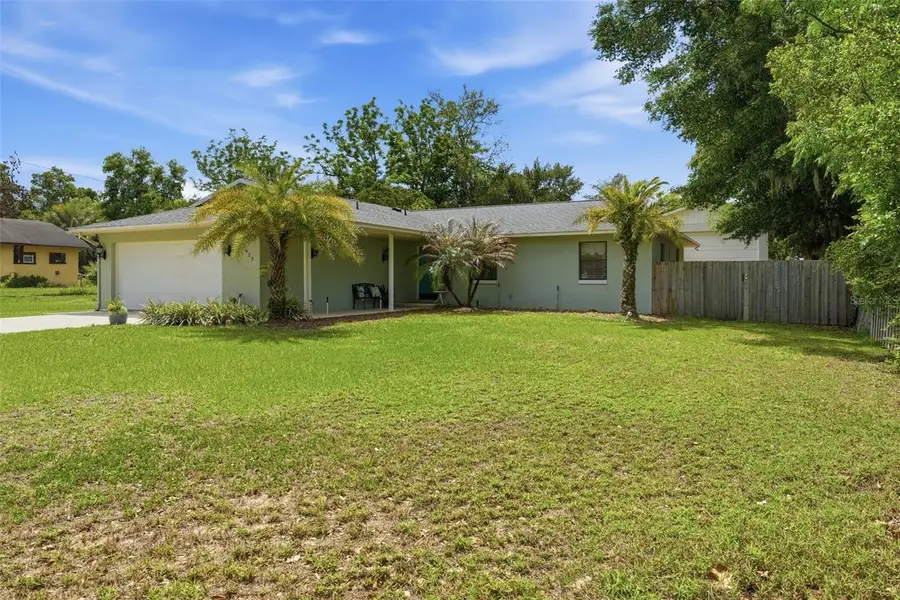 923 Park Drive, Tavares, FL 32778 - #2