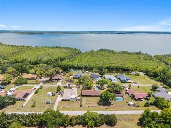 38845 Ella Drive, LADY LAKE, FL 32159