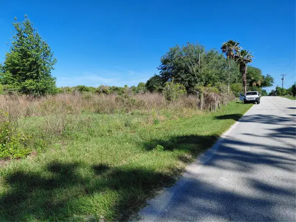 Coffee Creek Lane, CLERMONT, FL 34711