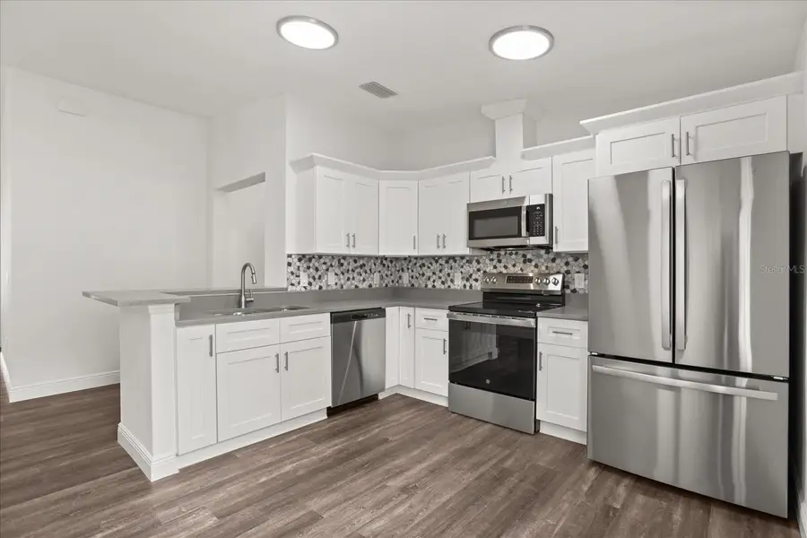 706 Beecher Street, Leesburg, FL 34748 - #3