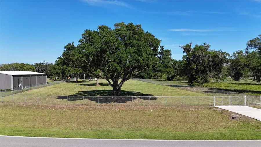 980 Duck Box Road, Umatilla, FL 32784 - #3