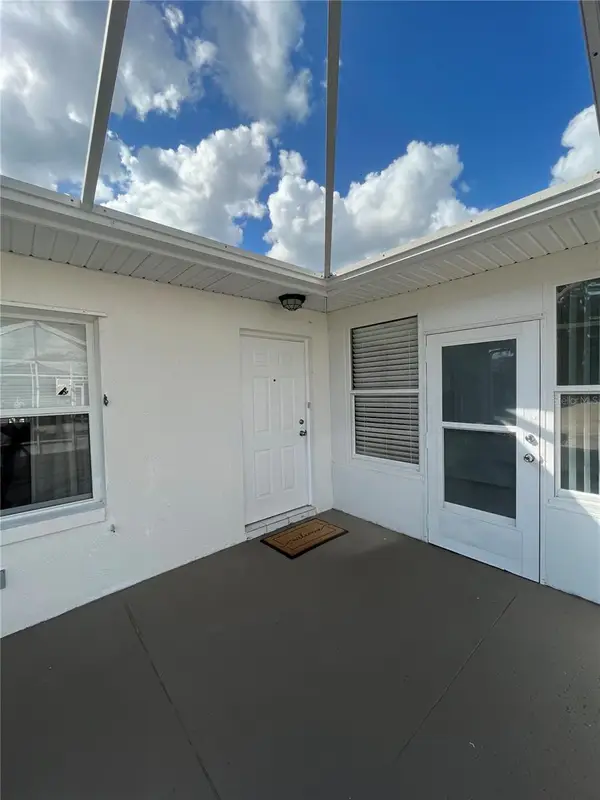 1111 Apple Terrace, LEESBURG, FL 34748