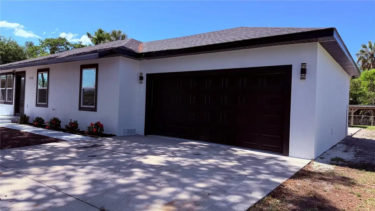 7152 Palm Avenue, Leesburg, FL 34788 - #1